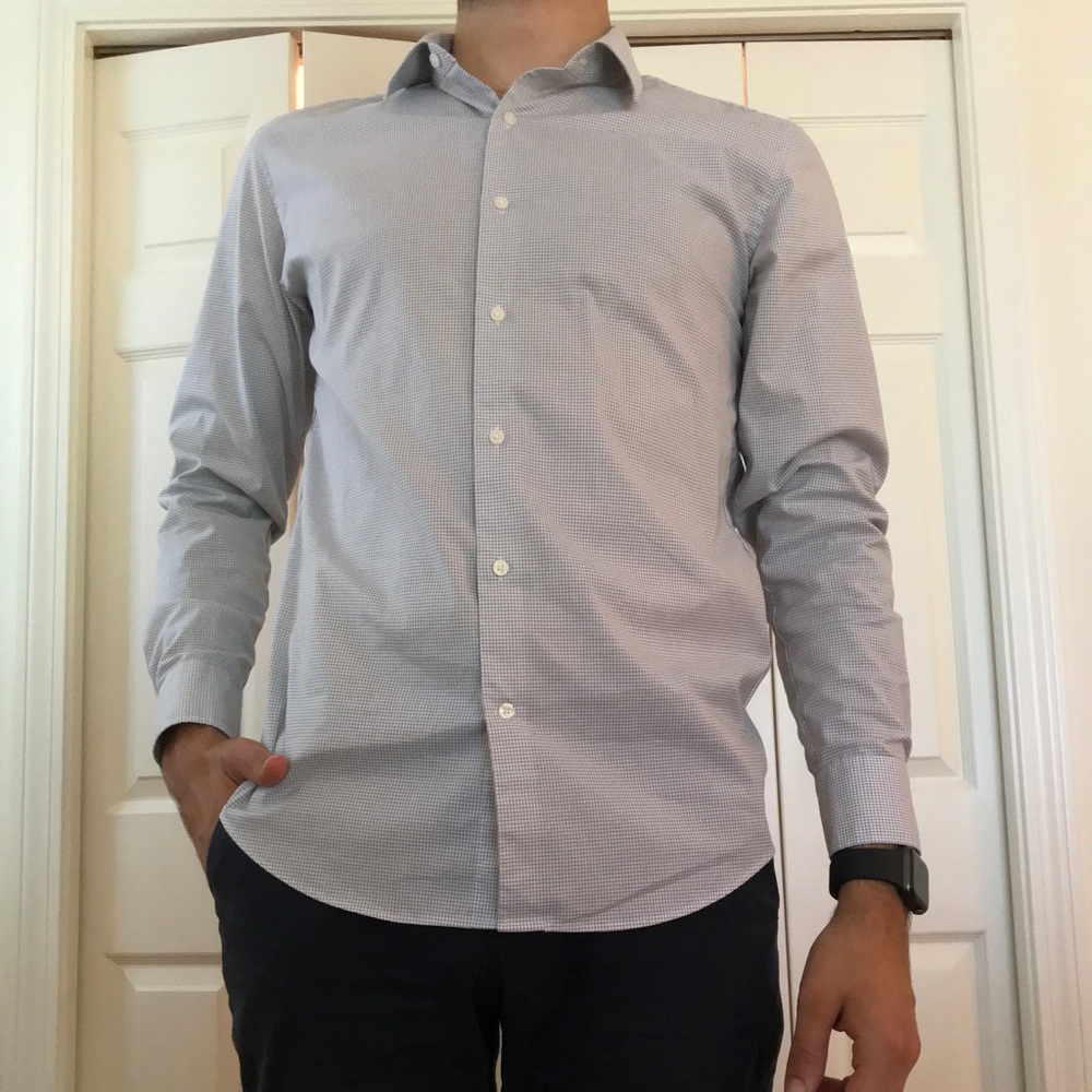 Uniqlo Slim Fit Long Sleeve Button Down